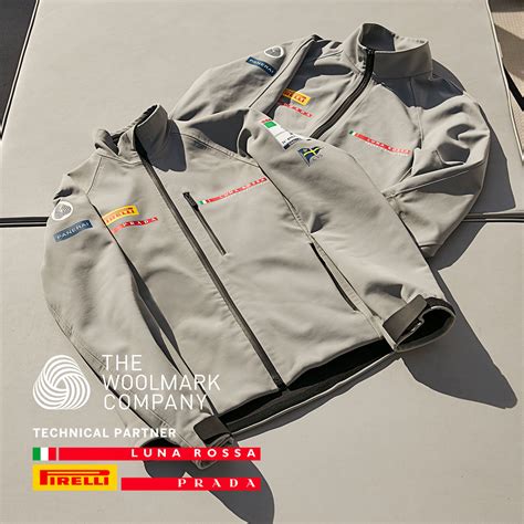 abbigliamento prada pirelli luna rossa|rossa prada pirelli.